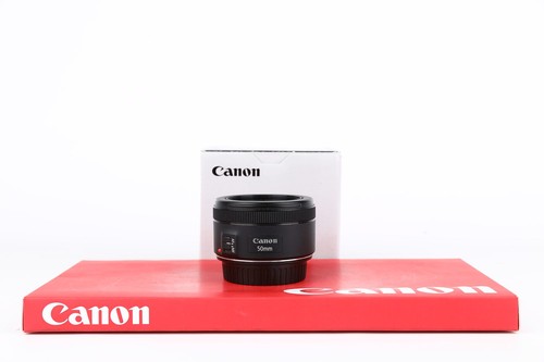 Canon 50mm stm 2 - +, anni
